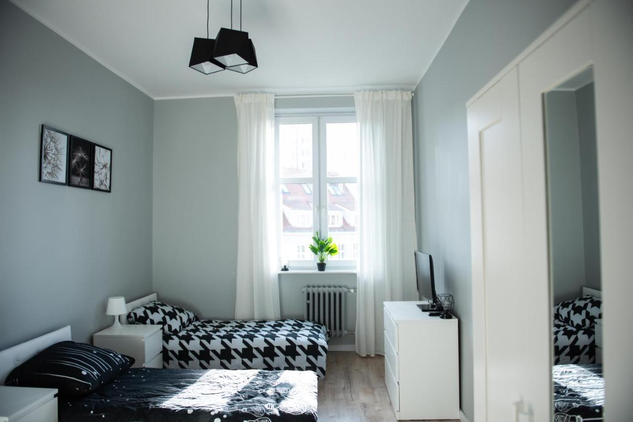 Apartament Przy Fontannach Apartment Gliwice Exterior photo