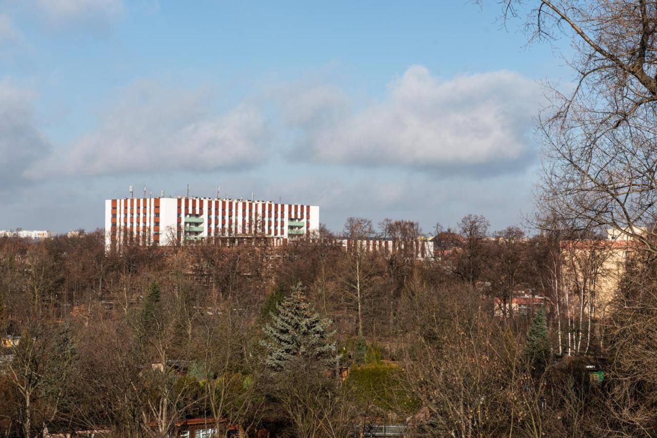 Apartament Przy Fontannach Apartment Gliwice Exterior photo
