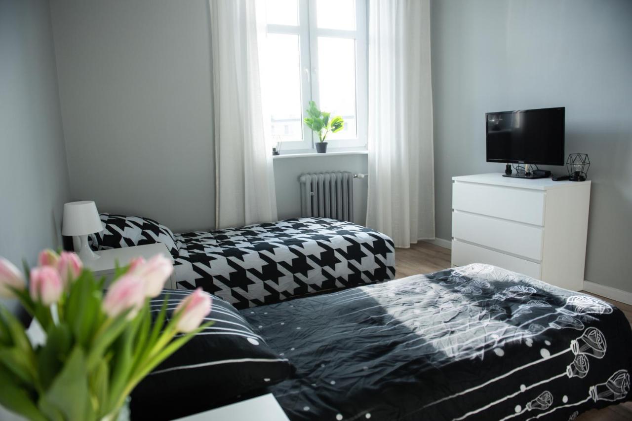 Apartament Przy Fontannach Apartment Gliwice Exterior photo